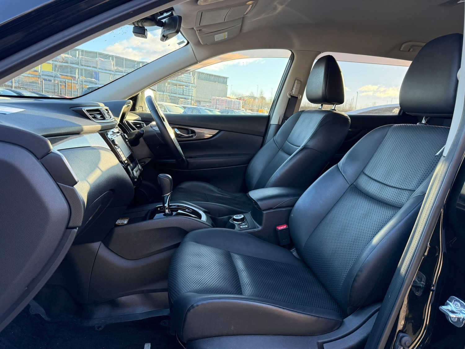 Used Nissan X-Trail for sale - 77100937: Photo 17