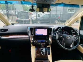 Used Toyota Alphard 2020 for sale - 74986830: Photo