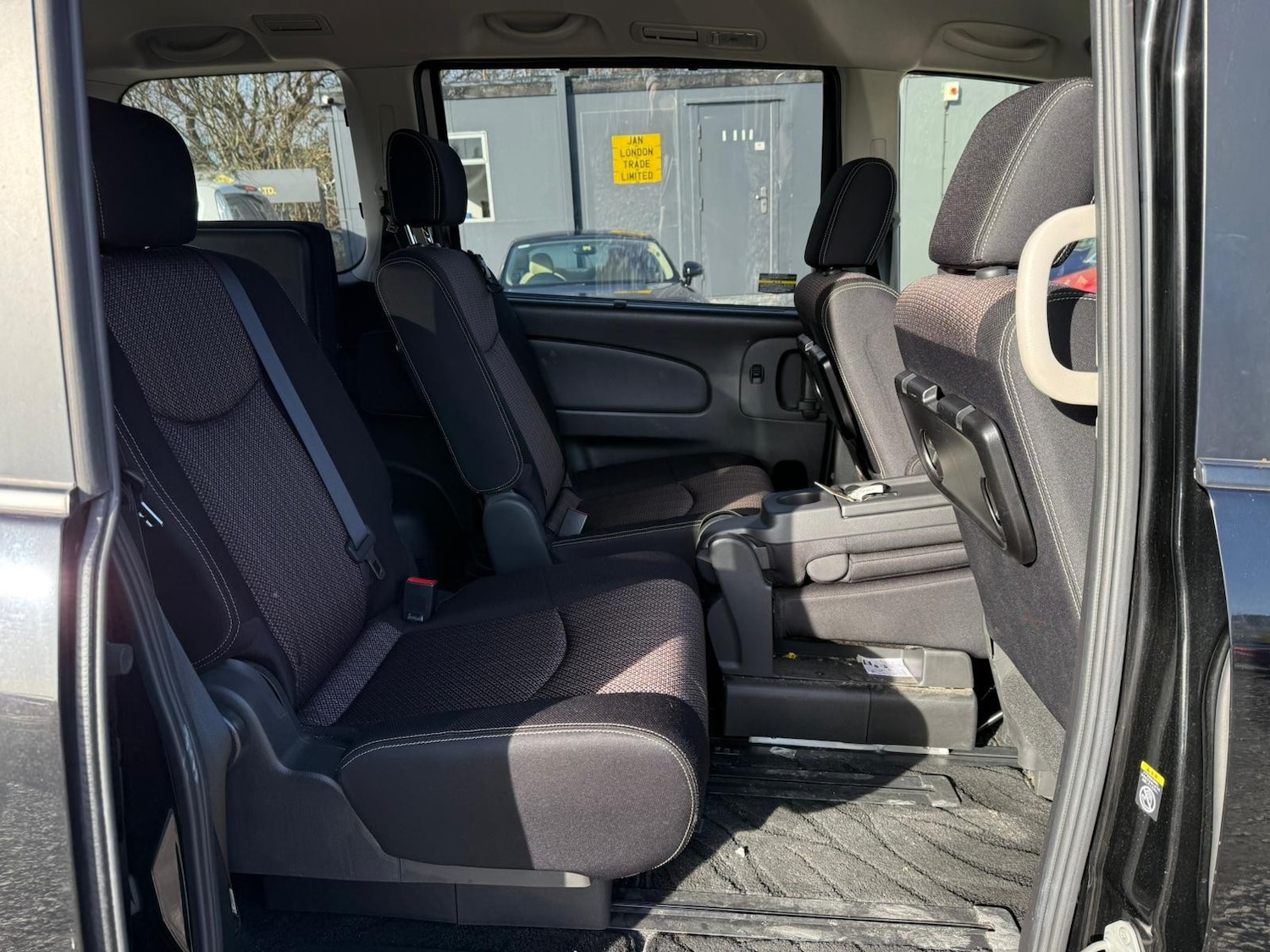 Used Nissan Serena 2026 for sale - 77563659: Photo 14