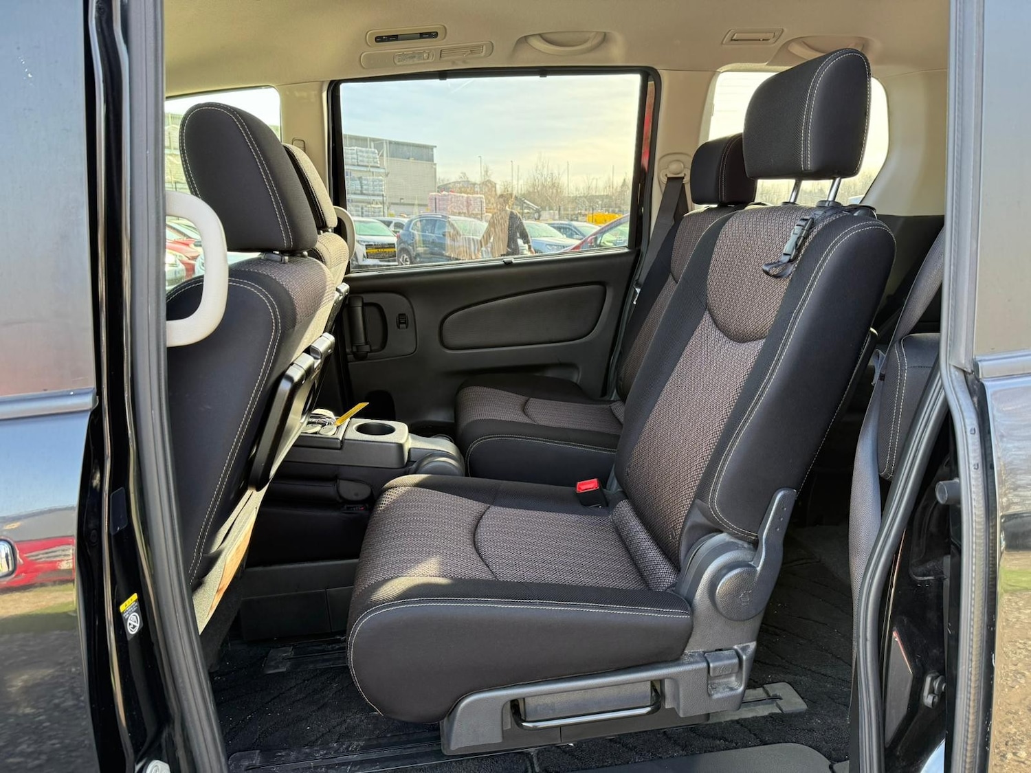 Used Nissan Serena 2026 for sale - 77563659: Photo 17