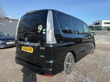 Used Nissan Serena 2014 for sale - 77563659: Photo