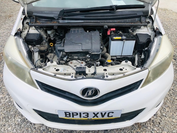 Used Toyota Vitz 2025 for sale - 76317398: Photo 19