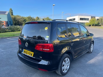 Used Volkswagen Touran 2011 for sale - 75613650: Photo