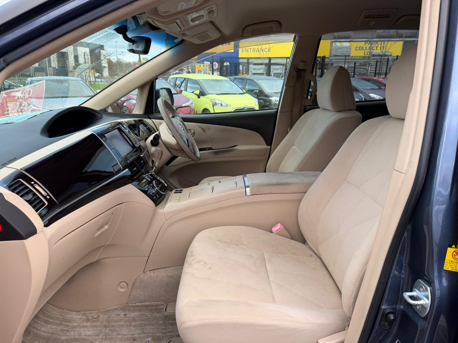 Used Toyota Estima 2025 for sale - 77180041: Photo 18