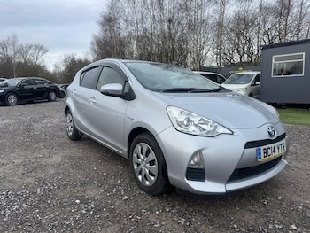 Used Toyota Aqua 2014 for sale - 77701481: Photo