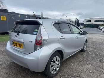 Used Toyota Aqua 2014 for sale - 77701481: Photo