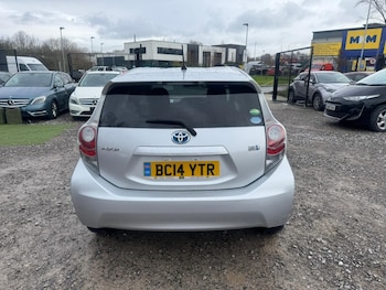 Used Toyota Aqua 2014 for sale - 77701481: Photo