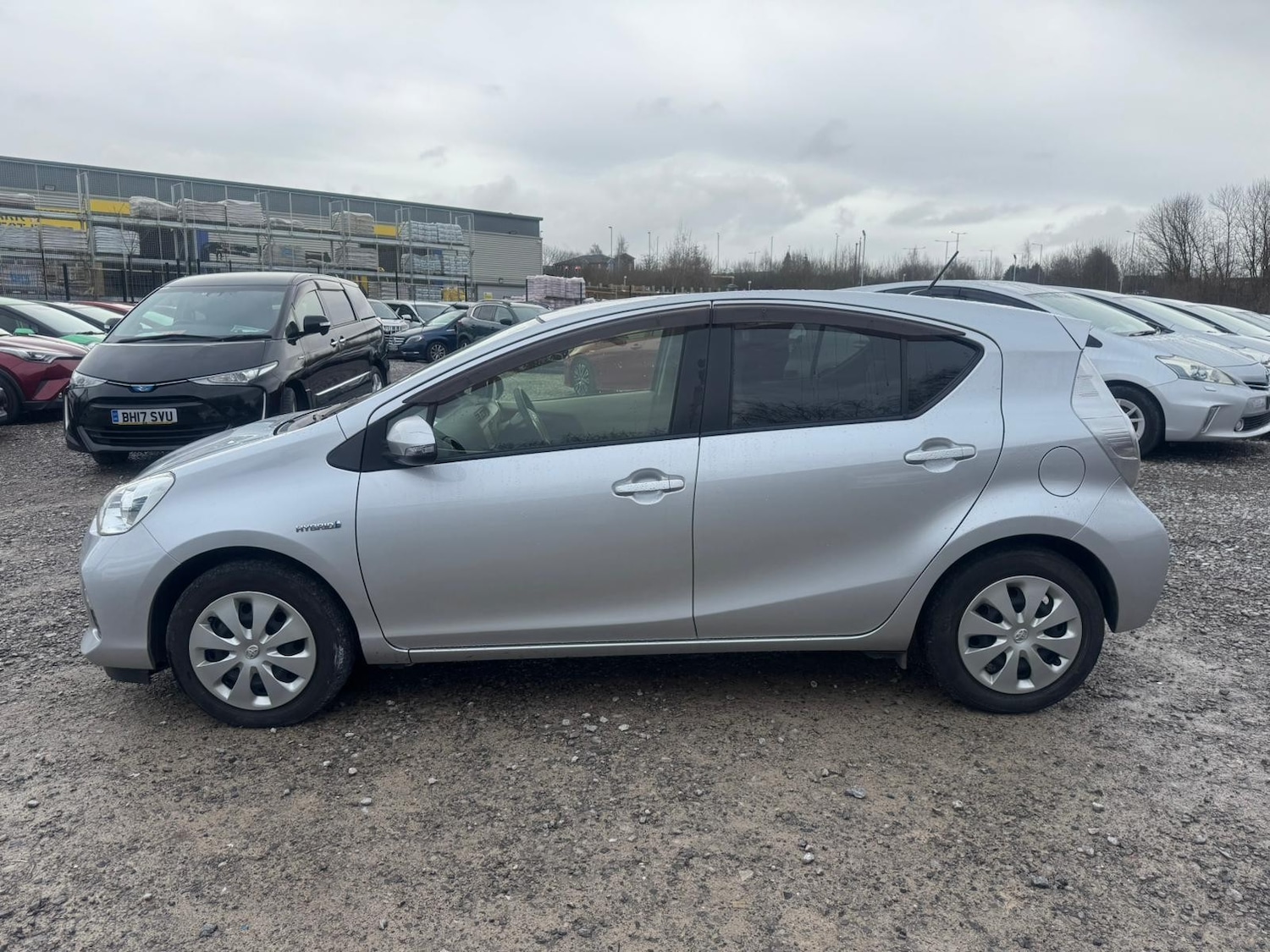 Used Toyota Aqua for sale - 77701481: Photo 7