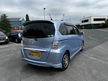 Used Honda Freed 2013 for sale - 79252202: Photo
