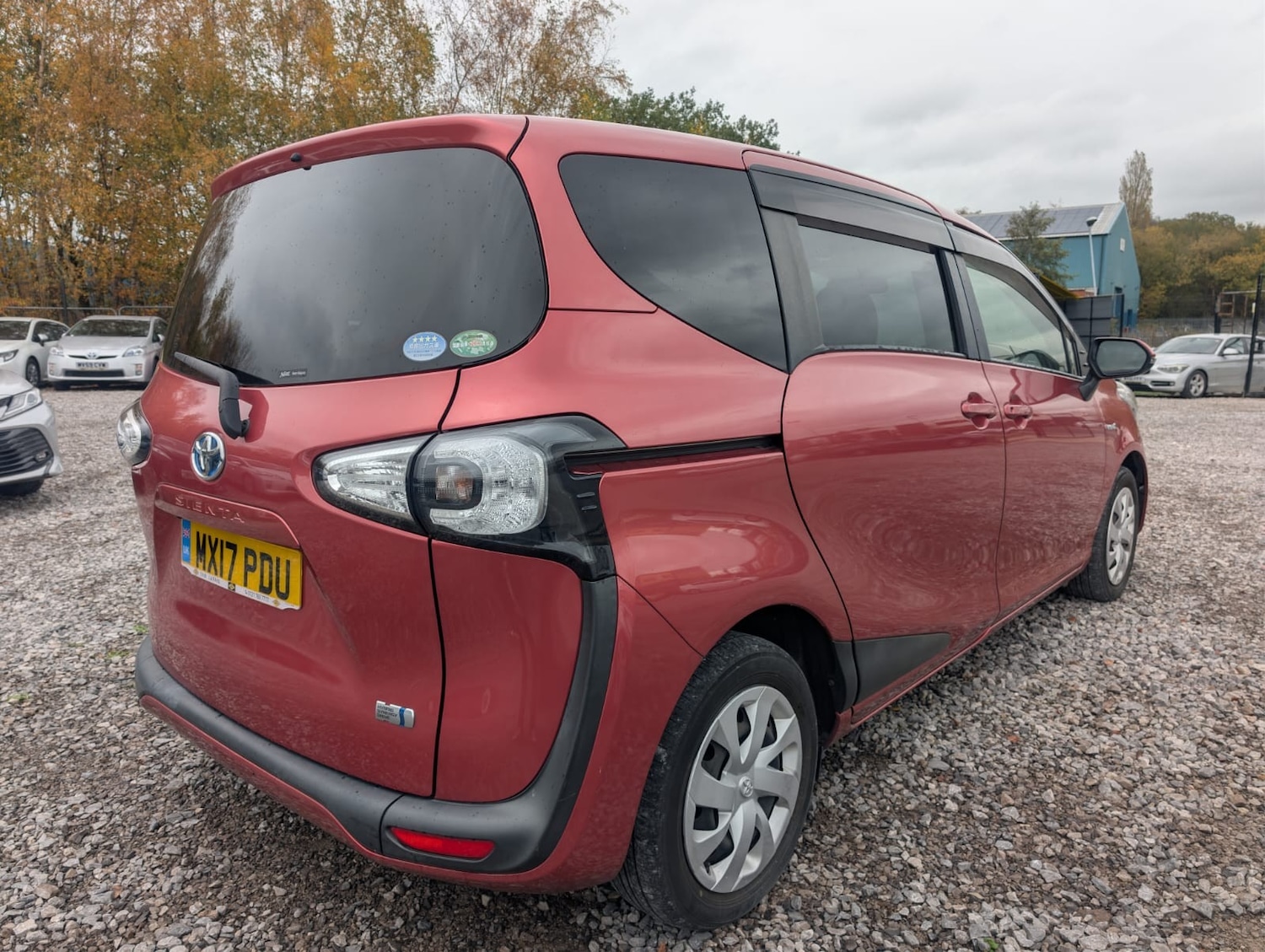 Used Toyota Sienta for sale - 76526922: Photo 3