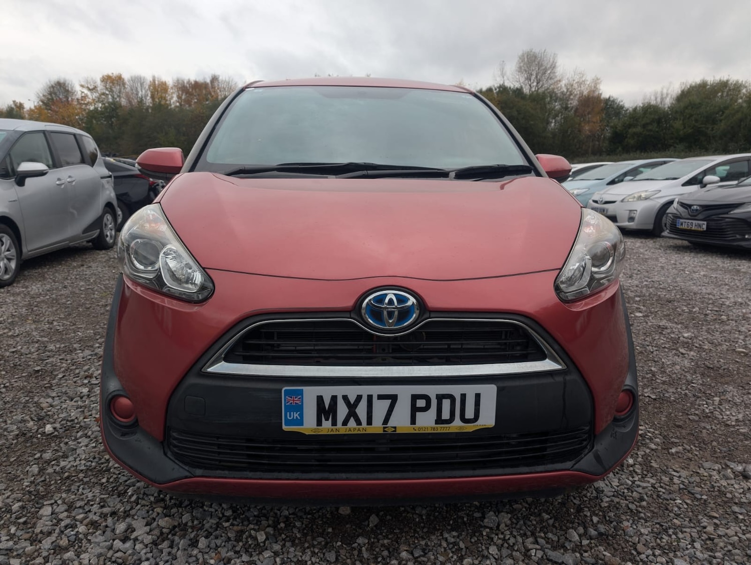 Used Toyota Sienta for sale - 76526922: Photo 9