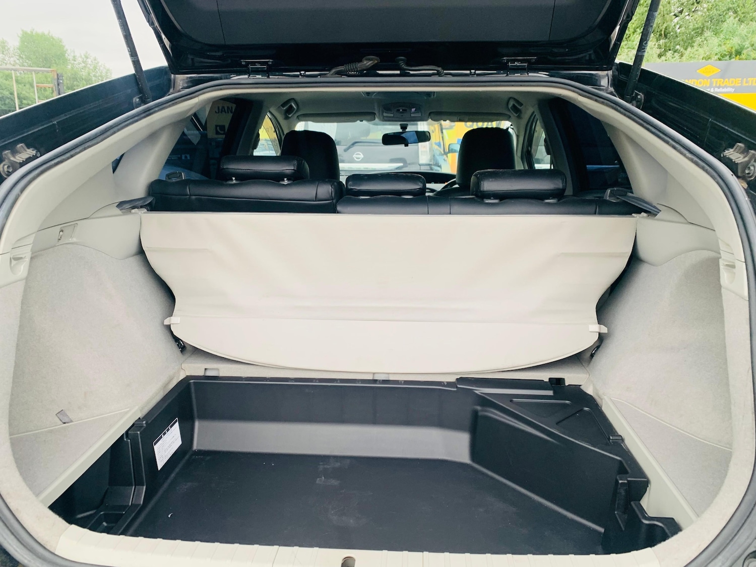 Used Toyota Prius 2025 for sale - 76604309: Photo 16