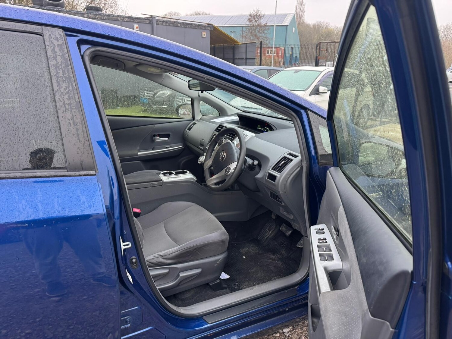 Used Toyota Prius for sale - 77813441: Photo 11