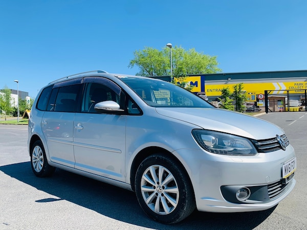 Used Volkswagen Touran 2025 for sale - 74685610: Photo 1
