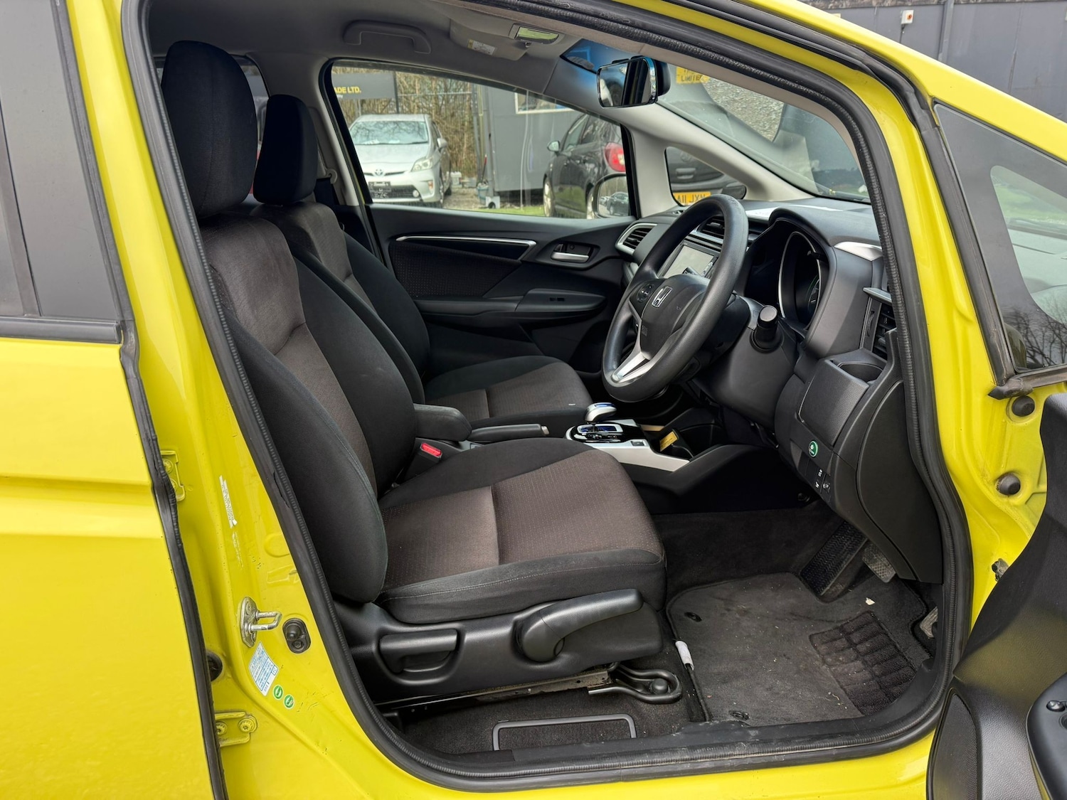 Used Honda Fit for sale - 77072166: Photo 9