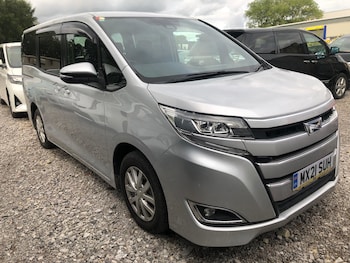 Used Toyota Noah 2021 for sale - 75376501: Photo