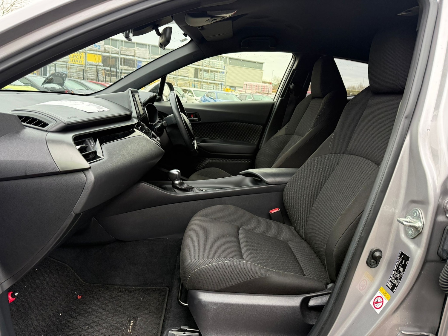 Used Toyota C-HR for sale - 77165814: Photo 16