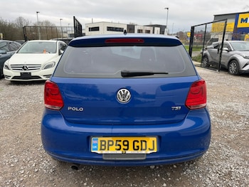 Used Volkswagen Polo 2010 for sale - 77820044: Photo