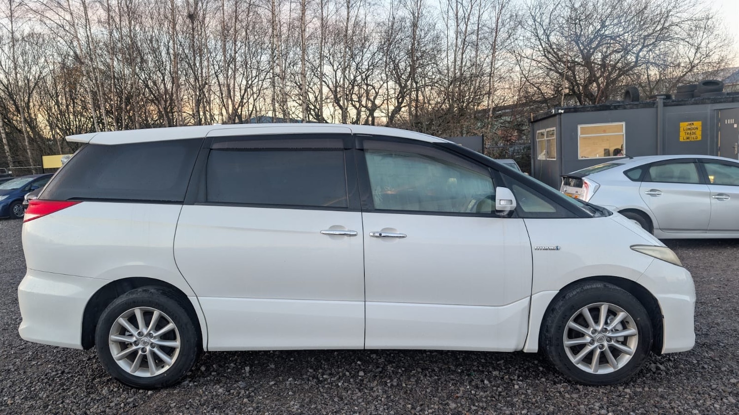 Used Toyota Estima for sale - 76941410: Photo 3