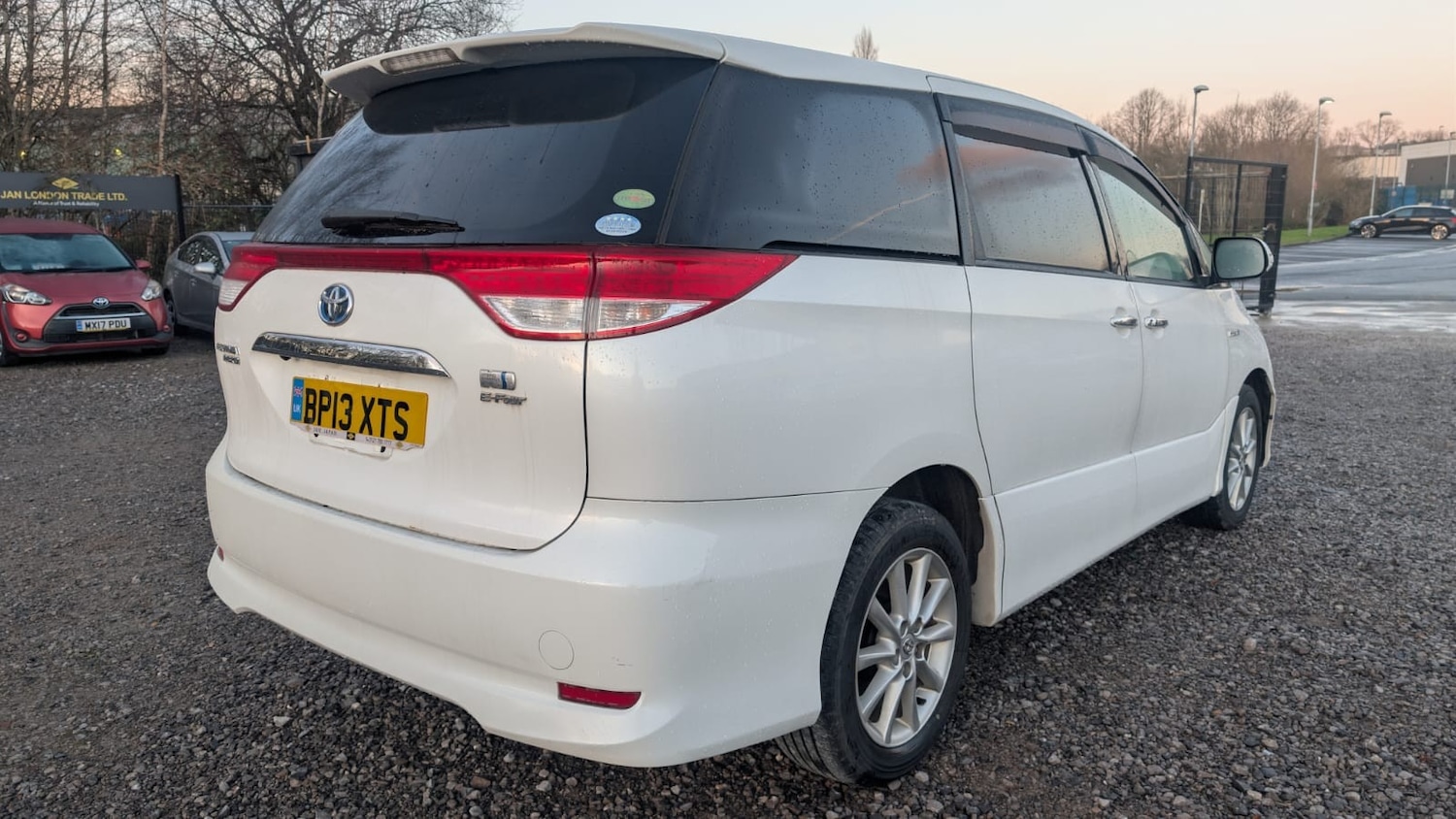 Used Toyota Estima for sale - 76941410: Photo 4