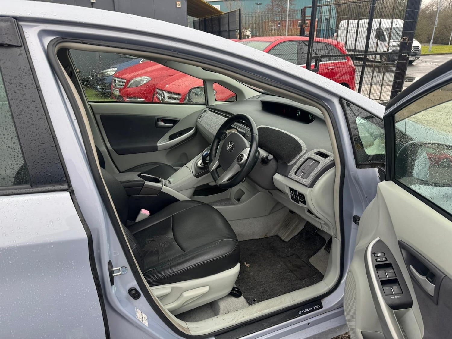 Used Toyota Prius for sale - 77560741: Photo 11