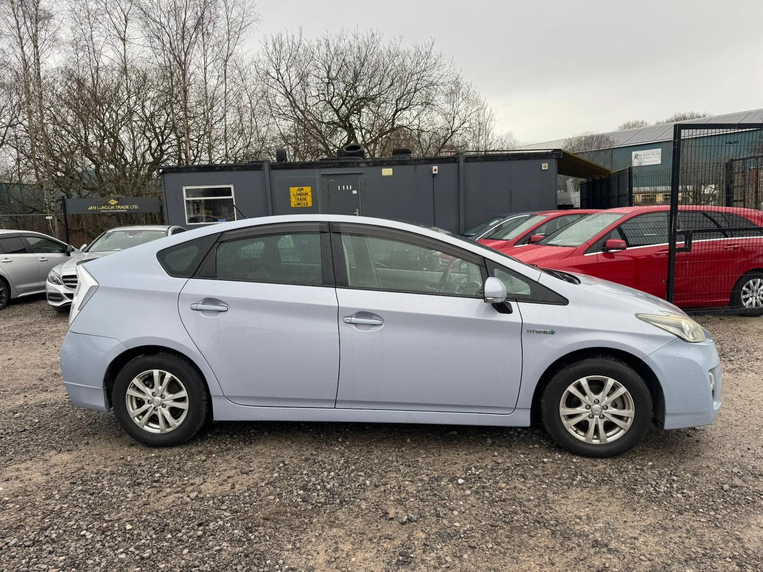 Used Toyota Prius for sale - 77560741: Photo 2