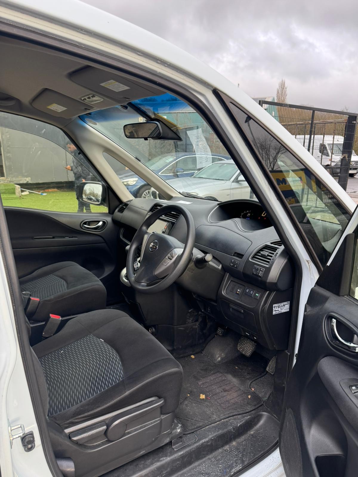 Used Nissan Serena 2026 for sale - 77327259: Photo 11