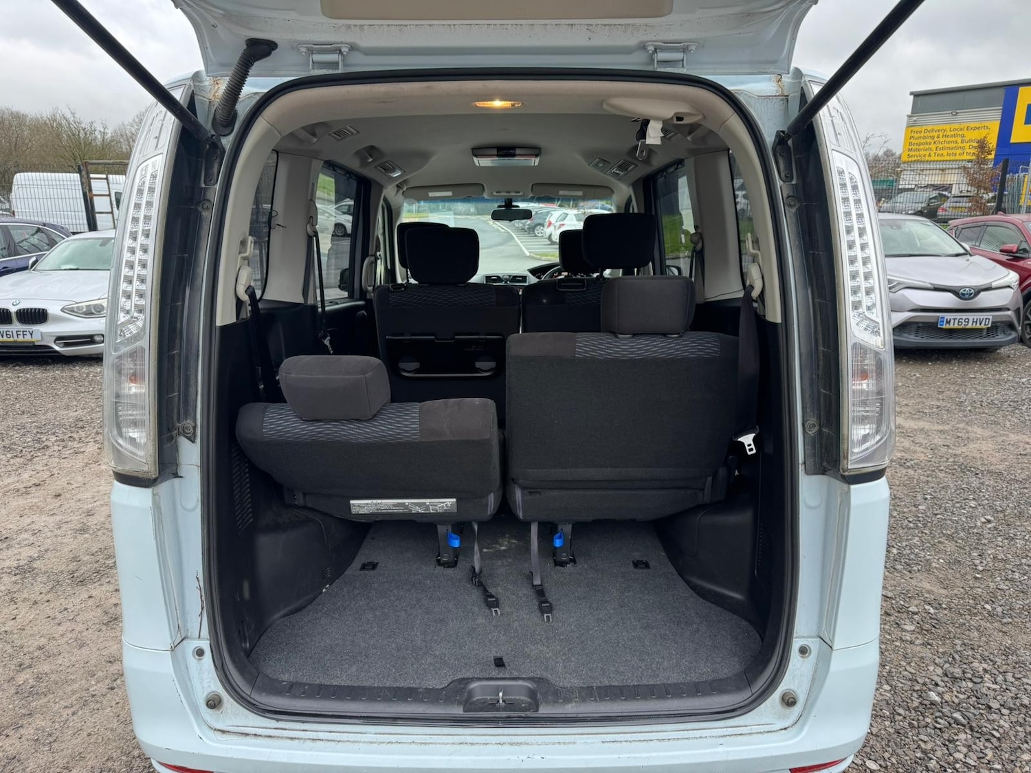 Used Nissan Serena 2026 for sale - 77327259: Photo 13