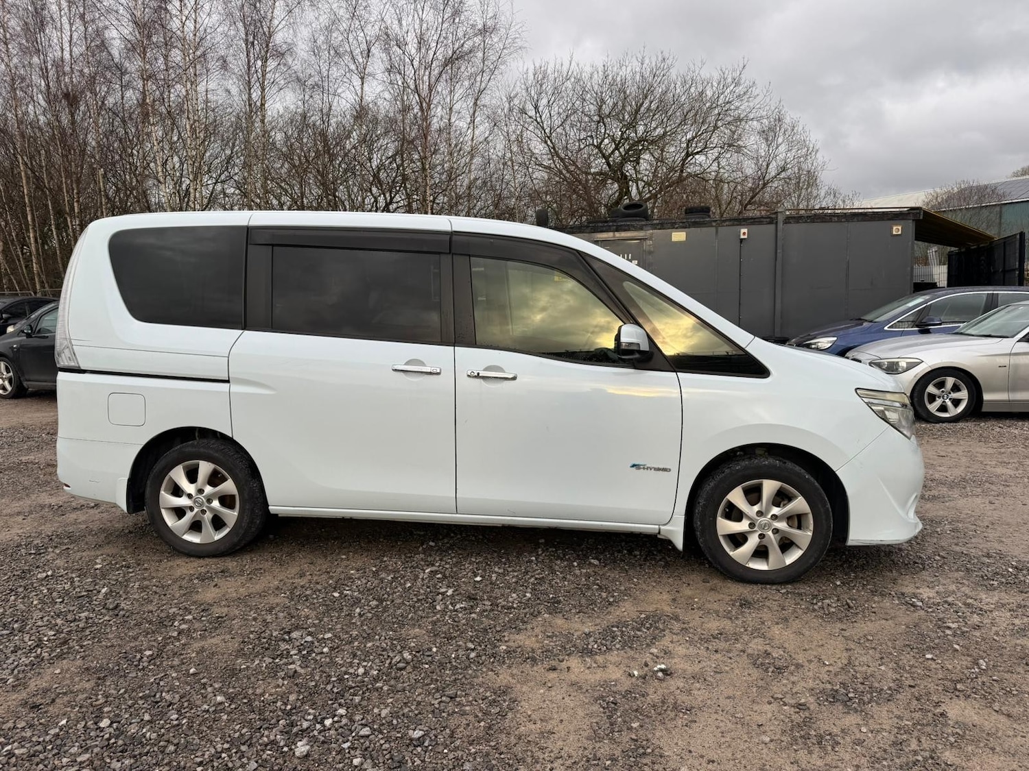 Used Nissan Serena 2026 for sale - 77327259: Photo 2