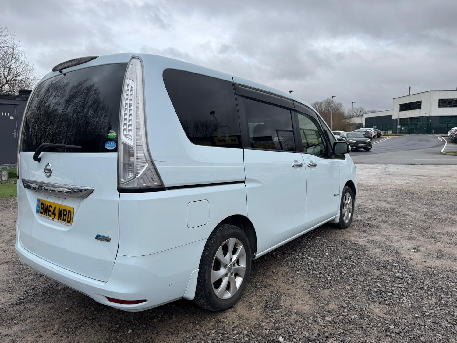 Used Nissan Serena 2026 for sale - 77327259: Photo 3