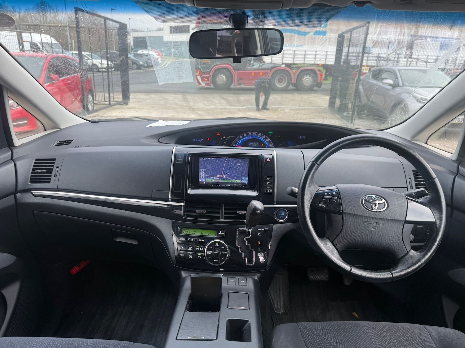 Used Toyota Estima 2026 for sale - 78098409: Photo 12