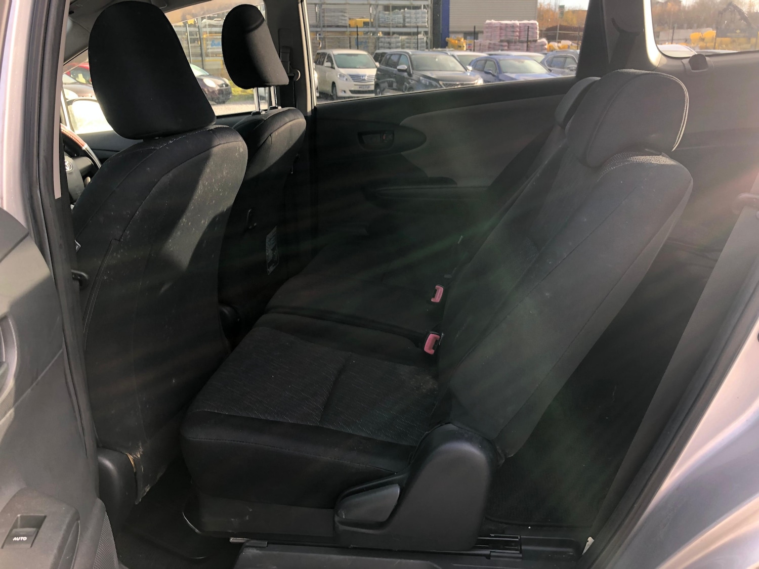 Used Toyota Wish 2025 for sale - 76915185: Photo 18