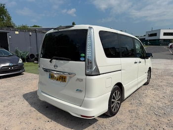 Used Nissan Serena 2013 for sale - 79001410: Photo