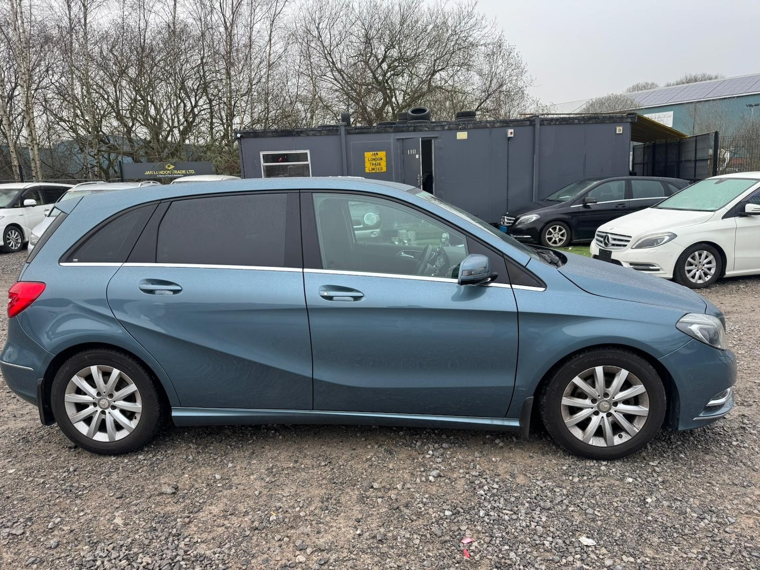 Used Mercedes-Benz B Class for sale - 77814933: Photo 2