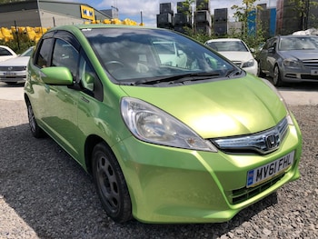 2025 - 1 330 CC HONDA FIT HYBRID