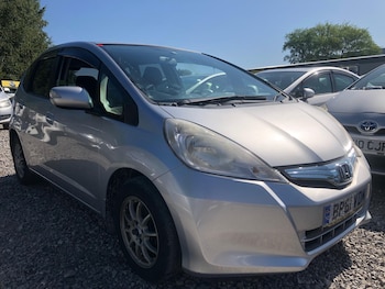 2025 - 1 330 CC HONDA FIT HYBRID