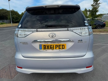 Used Toyota Estima 2011 for sale - 79542440: Photo