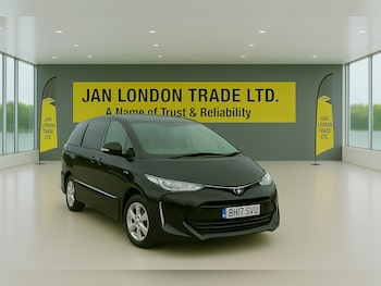 Used Toyota Prius 2017 for sale - 76531501: Photo