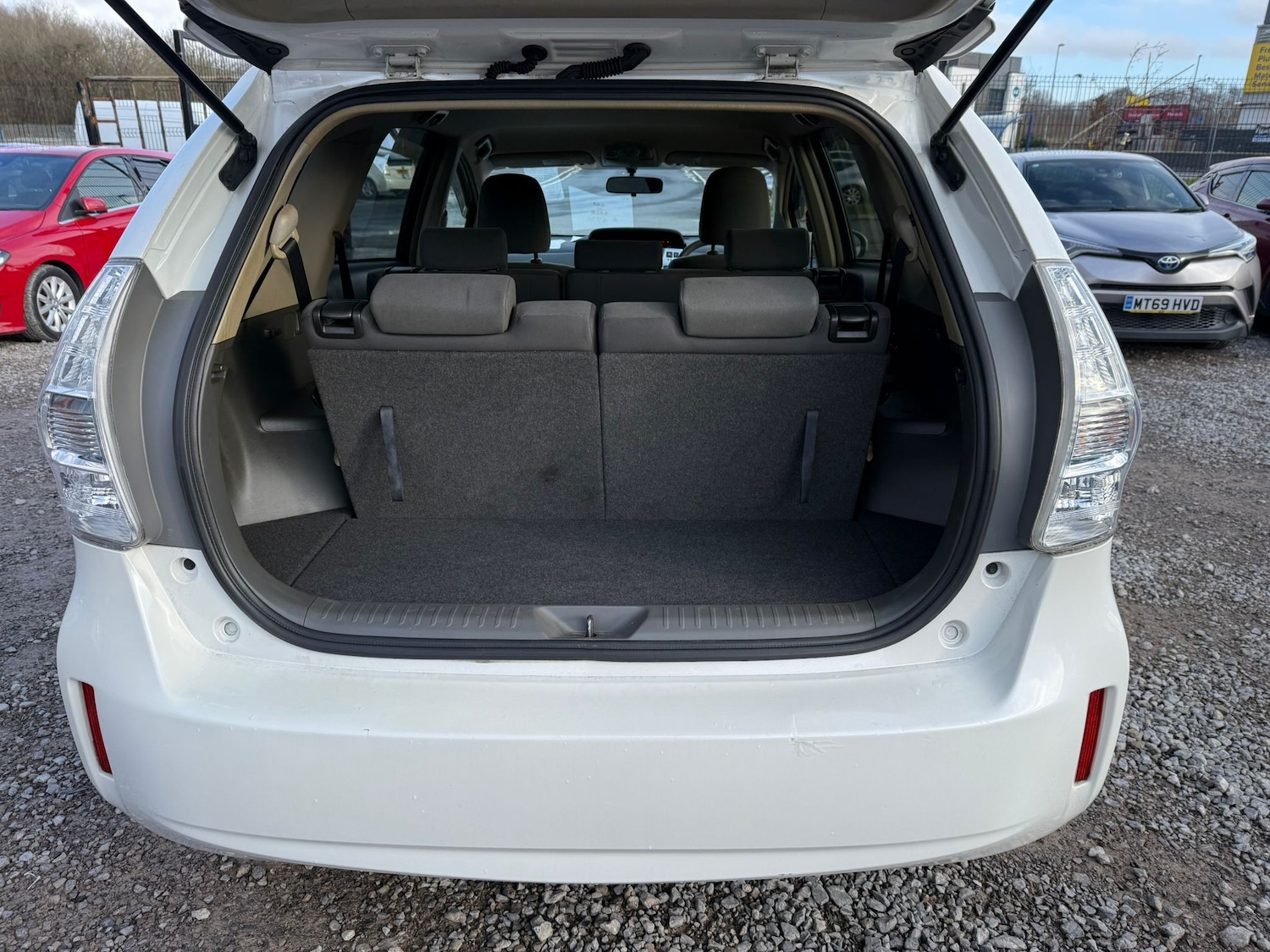 Used Toyota Prius 2026 for sale - 77399620: Photo 17