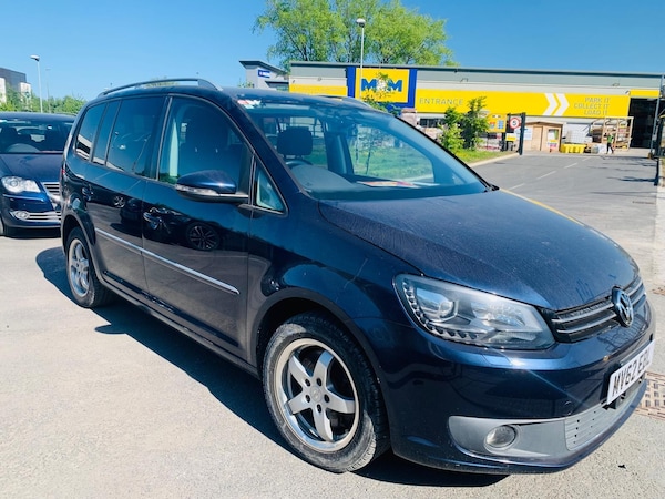 Used Volkswagen Touran 2025 for sale - 74689873: Photo 1