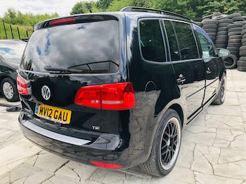 Used Volkswagen Touran 2012 for sale - 75536120: Photo