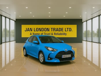 Used Toyota Yaris 2020 for sale - 76896403: Photo