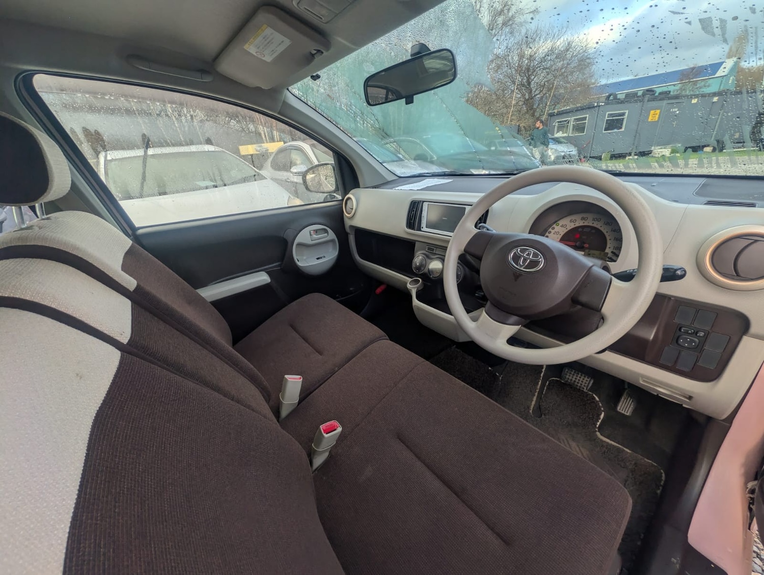 Used Toyota Passo 2025 for sale - 77048338: Photo 9