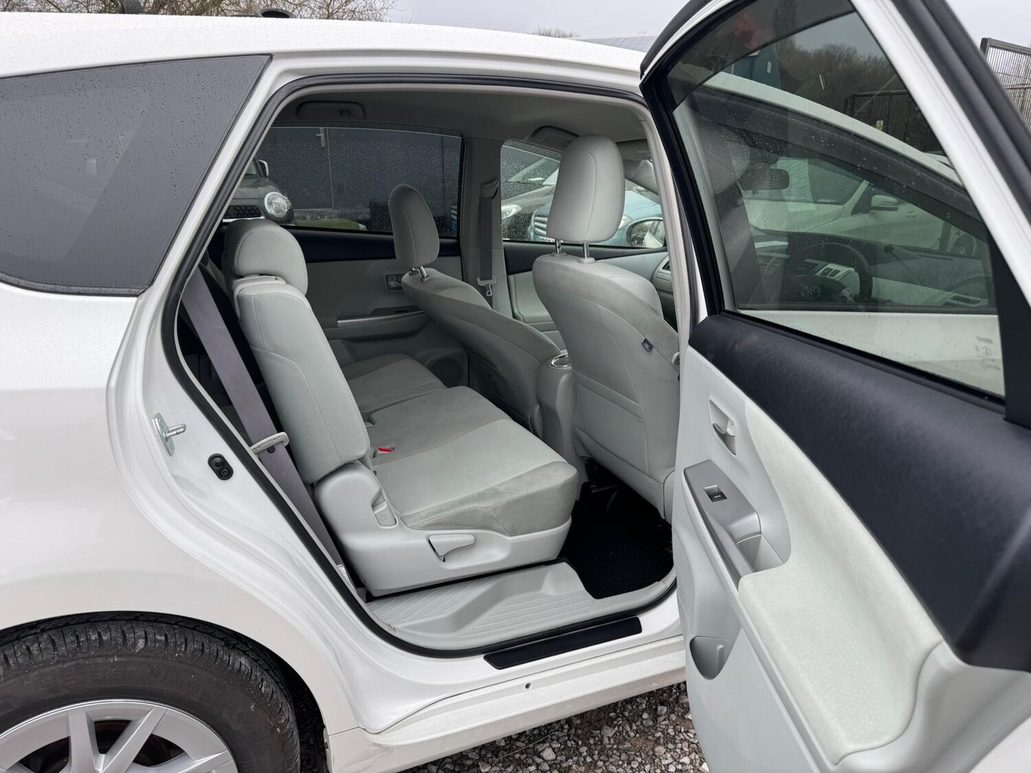 Used Toyota Prius for sale - 77813439: Photo 14