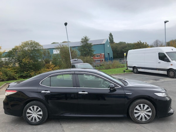 Used Toyota Camry for sale - 76317404: Photo 2