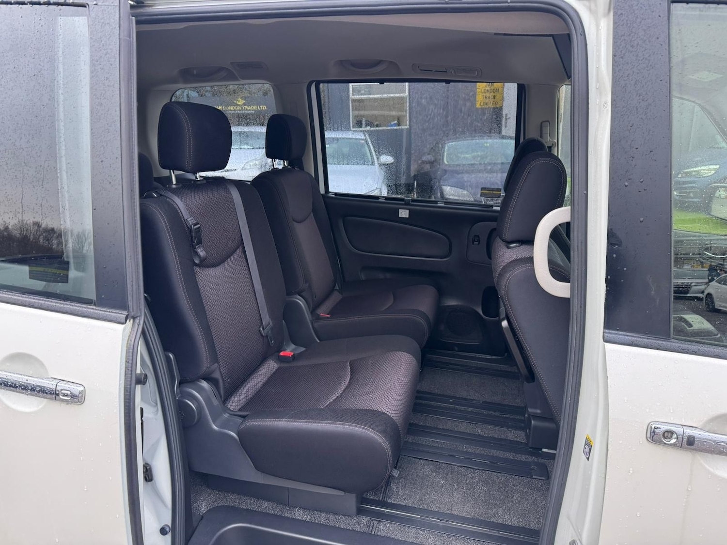 Used Nissan Serena 2026 for sale - 77629459: Photo 14