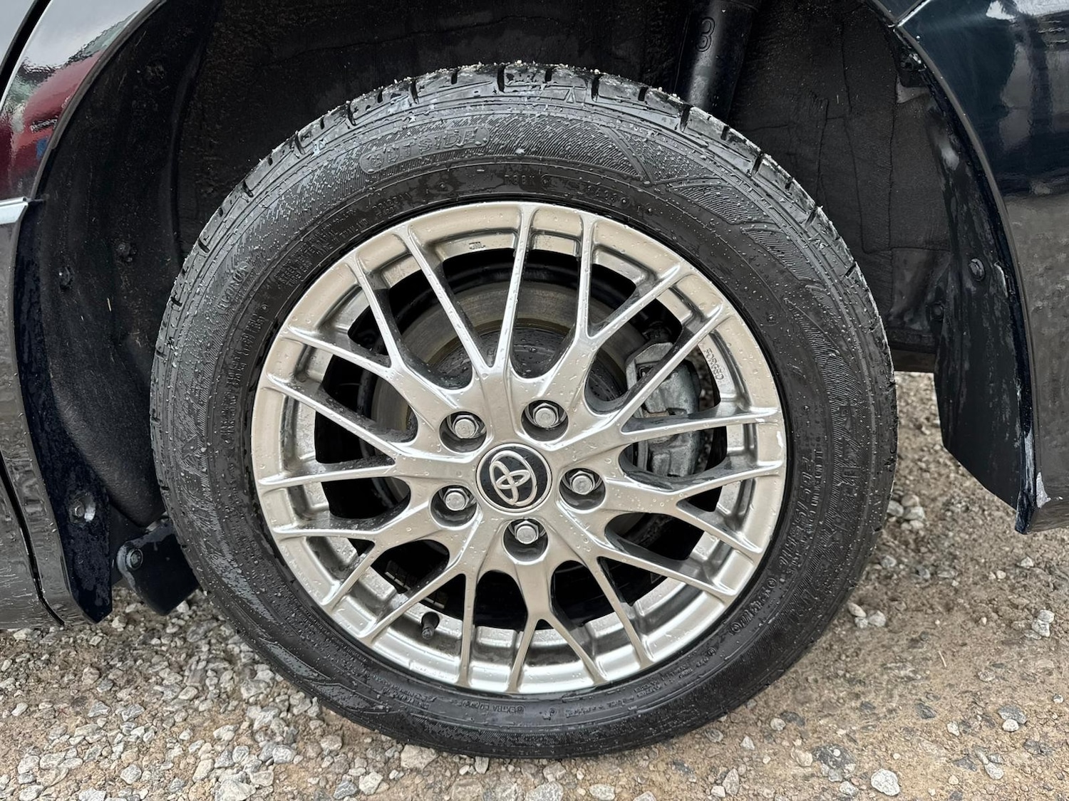 Used Toyota Voxy for sale - 77818040: Photo 25