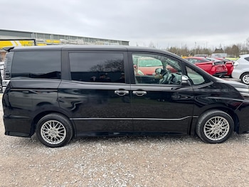 Used Toyota Voxy 2021 for sale - 77818040: Photo