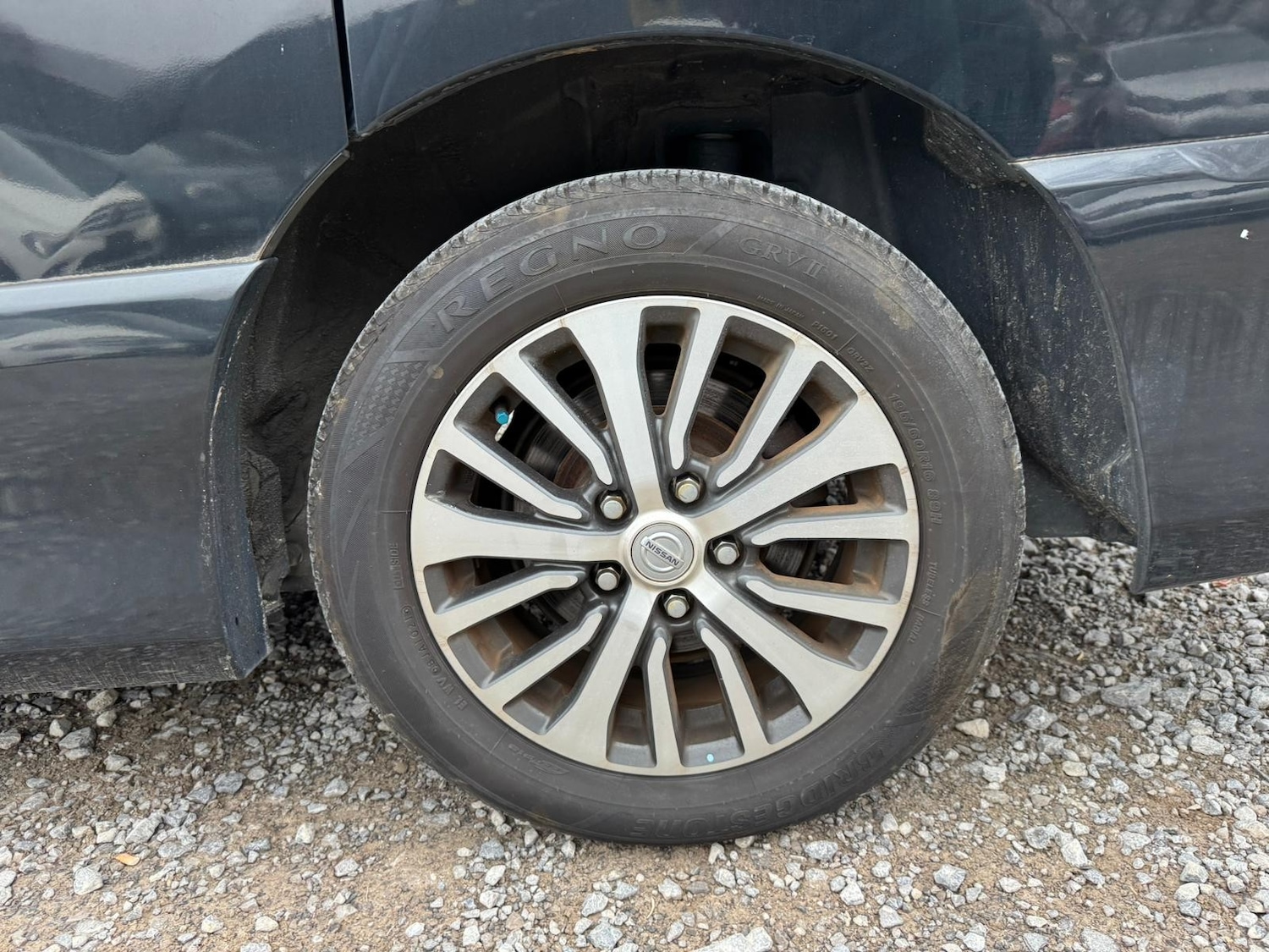 Used Nissan Serena for sale - 77814935: Photo 25