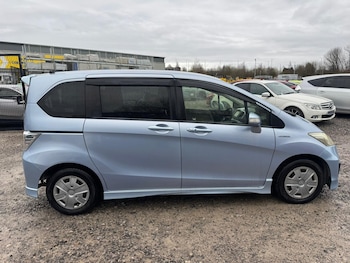 Used Honda Freed 2012 for sale - 77779471: Photo